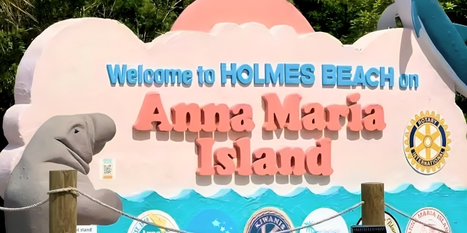 Holmes Beach welcome sign, Anna Maria Island